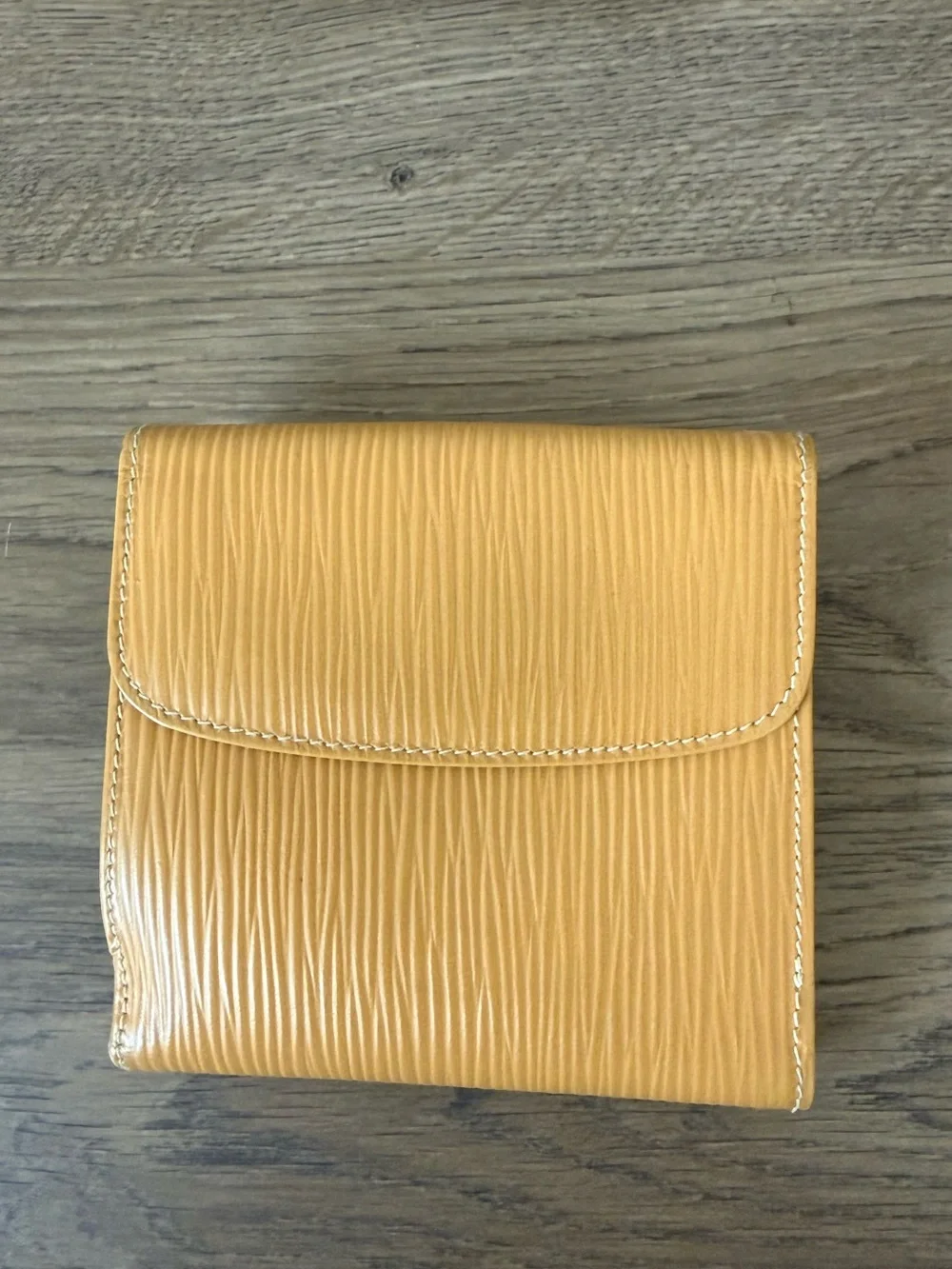 Fendi Textured Leather Wallet Set - Picture 6 of 15